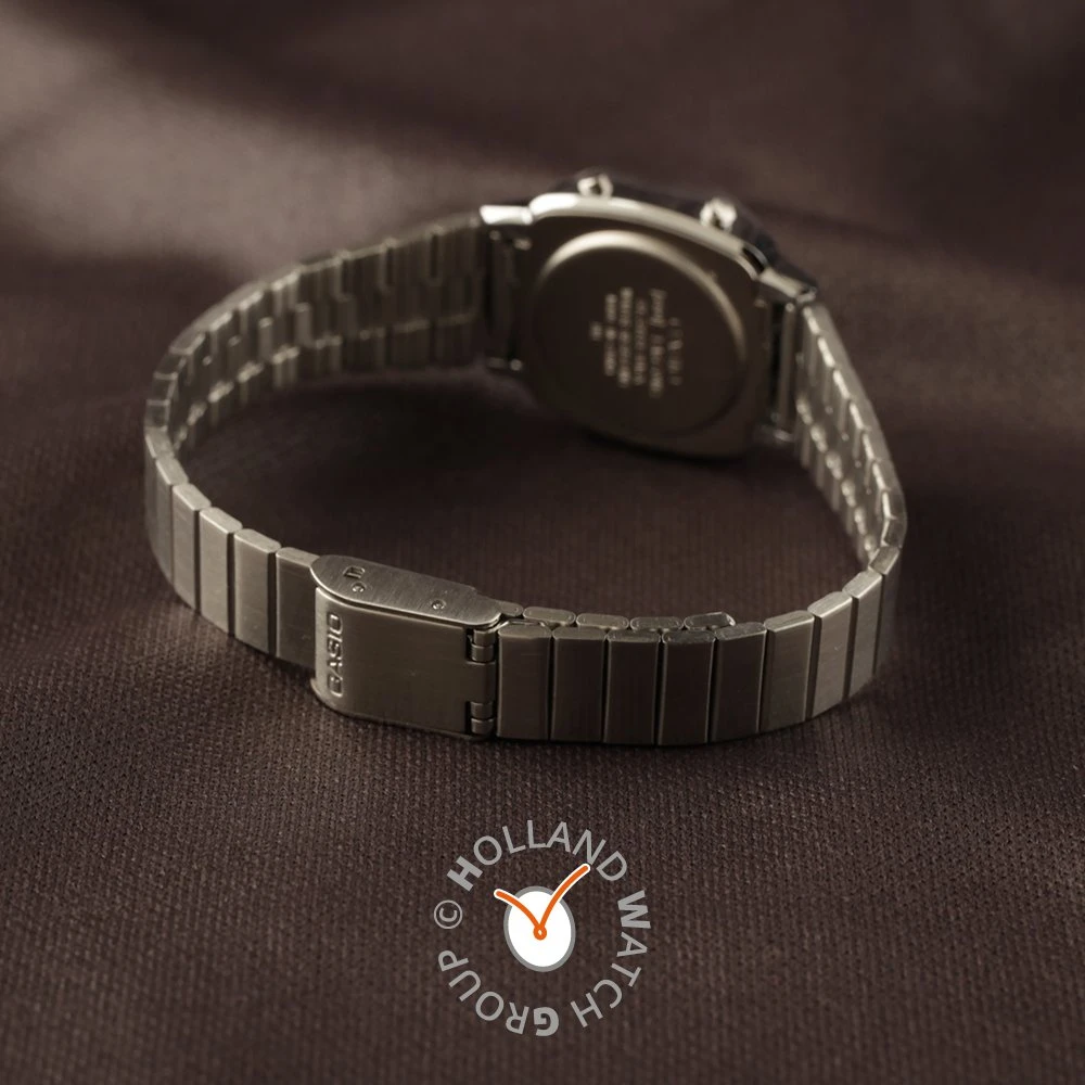 Casio Vintage LA670WEA-1EF Vintage Mini Watch 5 Casio Vintage LA670WEA-1EF Vintage Mini Watch - Image 3