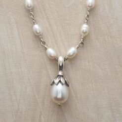 Lotus Pearl Necklace -Accessories Discount Store cd9f8514 e0fb 4eae a08b 8db18b69b836